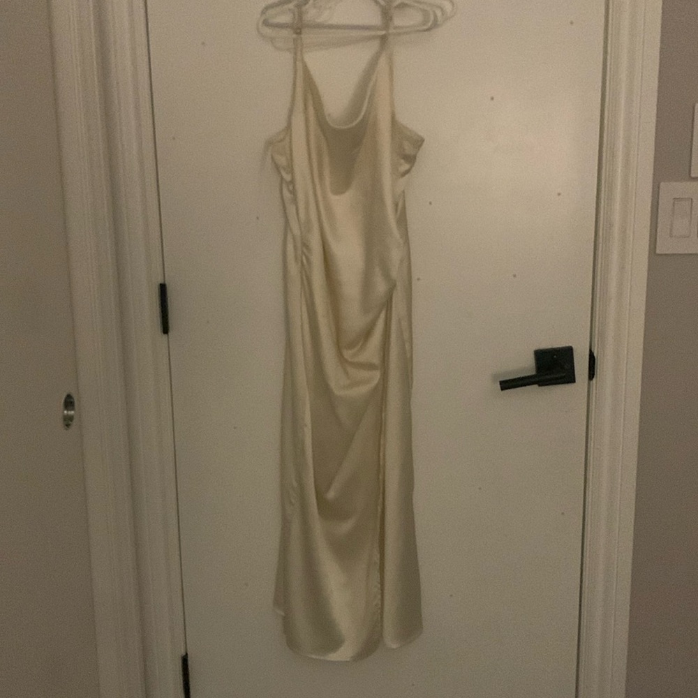 Maxi flutter SLV dress pookie and Sebastian prom dress